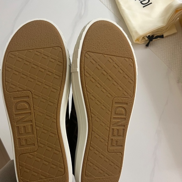 Fendi women’s Domino Sneaker - Picture 3 of 4